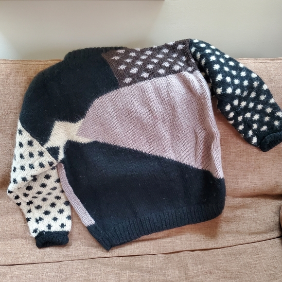 Hand Knit Chunky Oversized Sweater - Picture 3 of 3